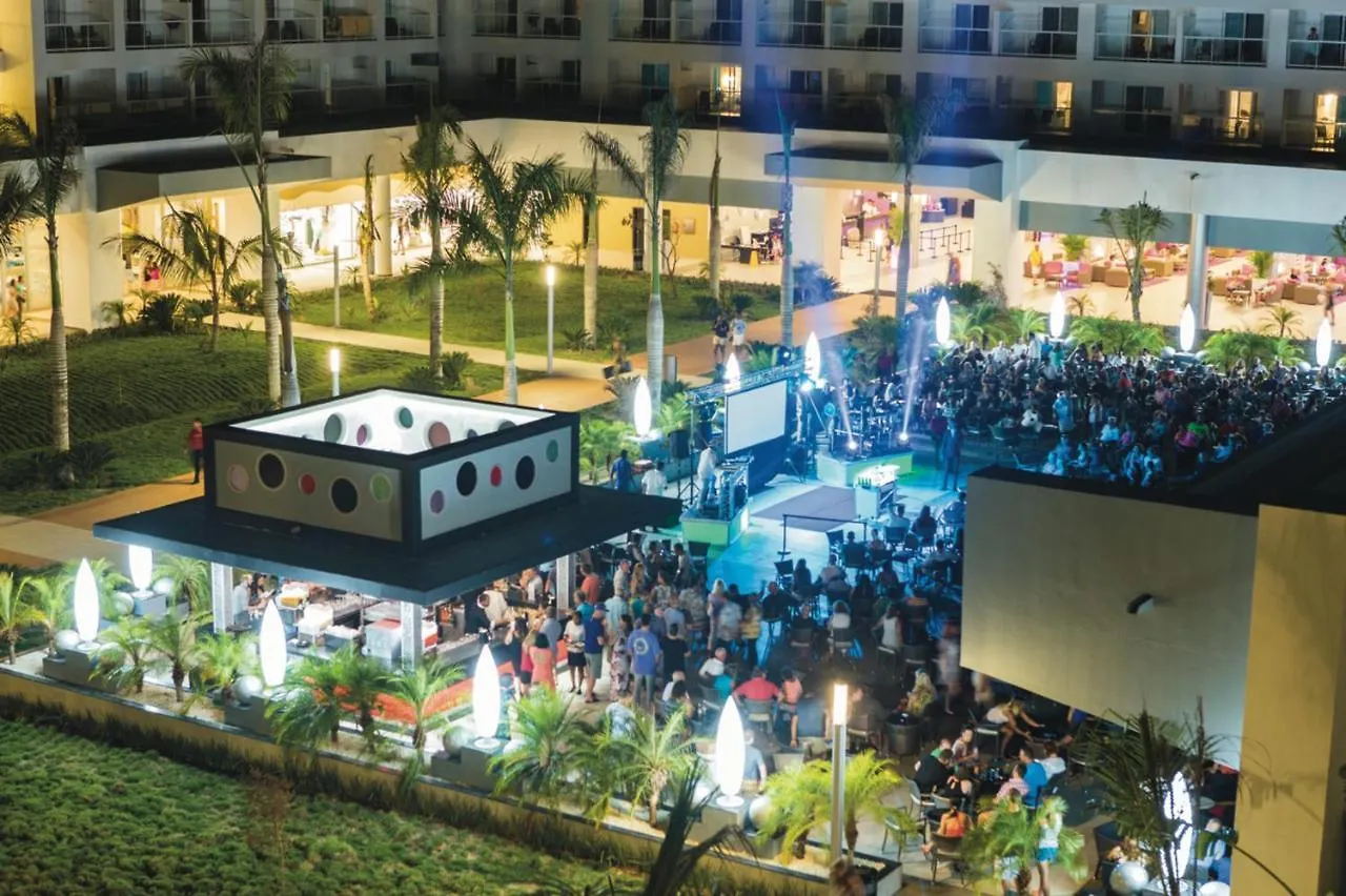 Riu Republica (Adults Only) Hotel Punta Cana 5*,  Dominicaanse Republiek