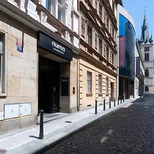 hotellátogatás
