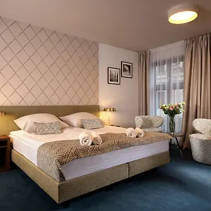 hotellátogatás